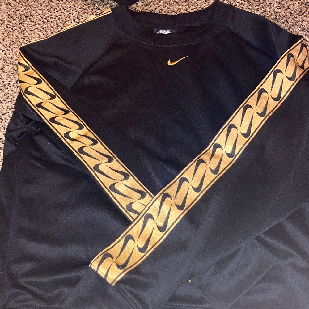 Nike Sweater